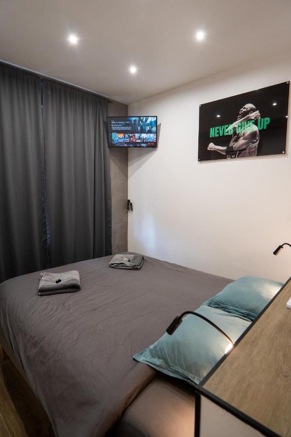 Capsule Wellness - Sauna - Balneo - Machine De Sport Privatif - Ps5 - 2 Chambres Valenciennes Ngoại thất bức ảnh
