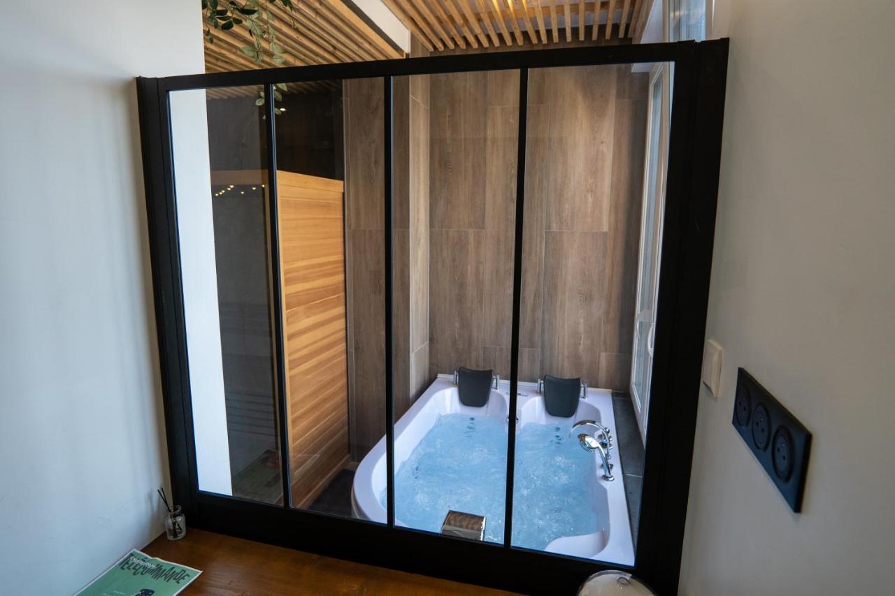 Capsule Wellness - Sauna - Balneo - Machine De Sport Privatif - Ps5 - 2 Chambres Valenciennes Ngoại thất bức ảnh